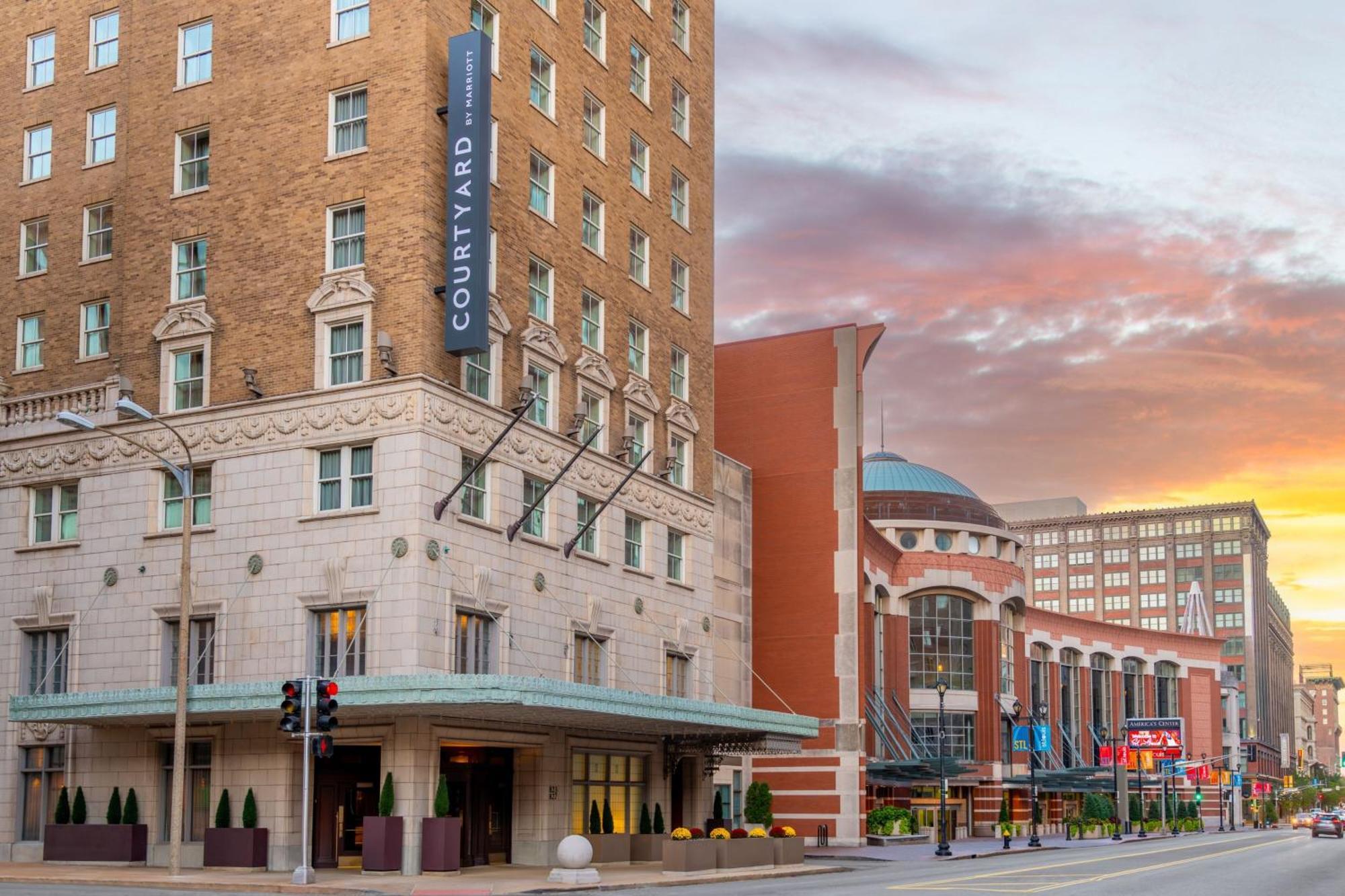 Hotel Courtyard St. Louis Downtown/Convention Center Zewnętrze zdjęcie
